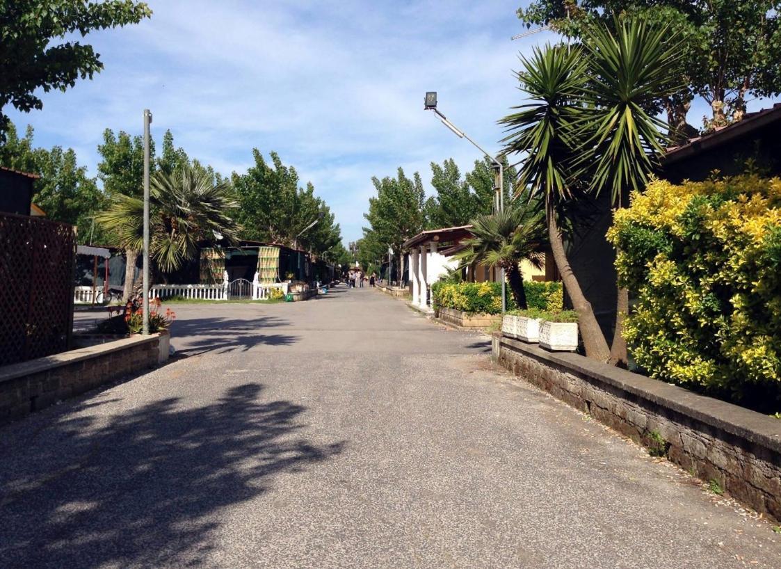 Onda Camping Village Ardea Kültér fotó
